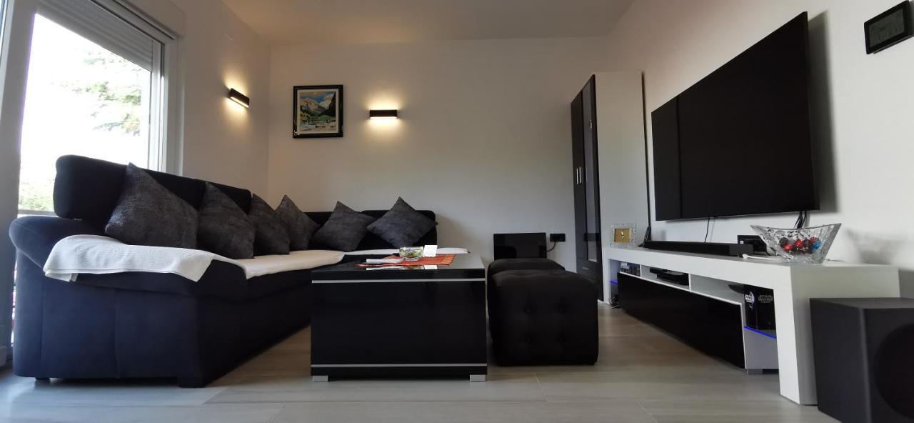 Apartman Perunika سيلتسي المظهر الخارجي الصورة